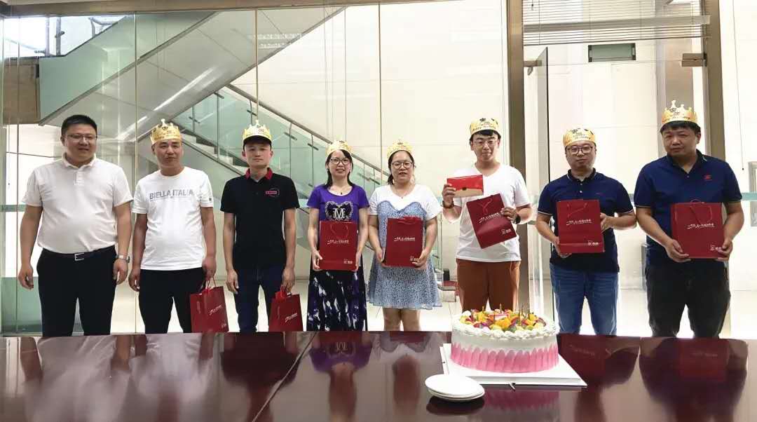“暖心相伴，快樂相隨” 我司為四、五月份員工舉辦生日會(huì)！